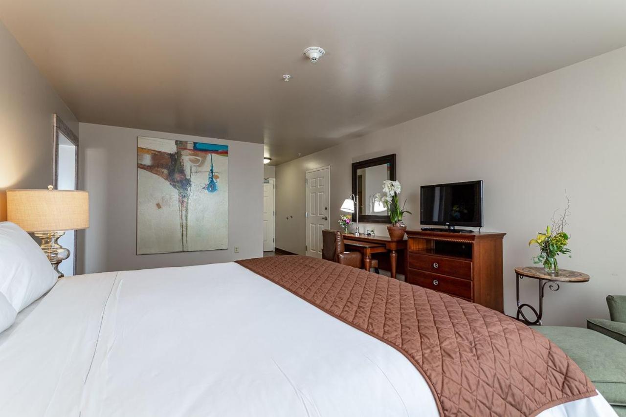Jefferson Street Inn, A Member Of Radisson Individuals Уосо Экстерьер фото