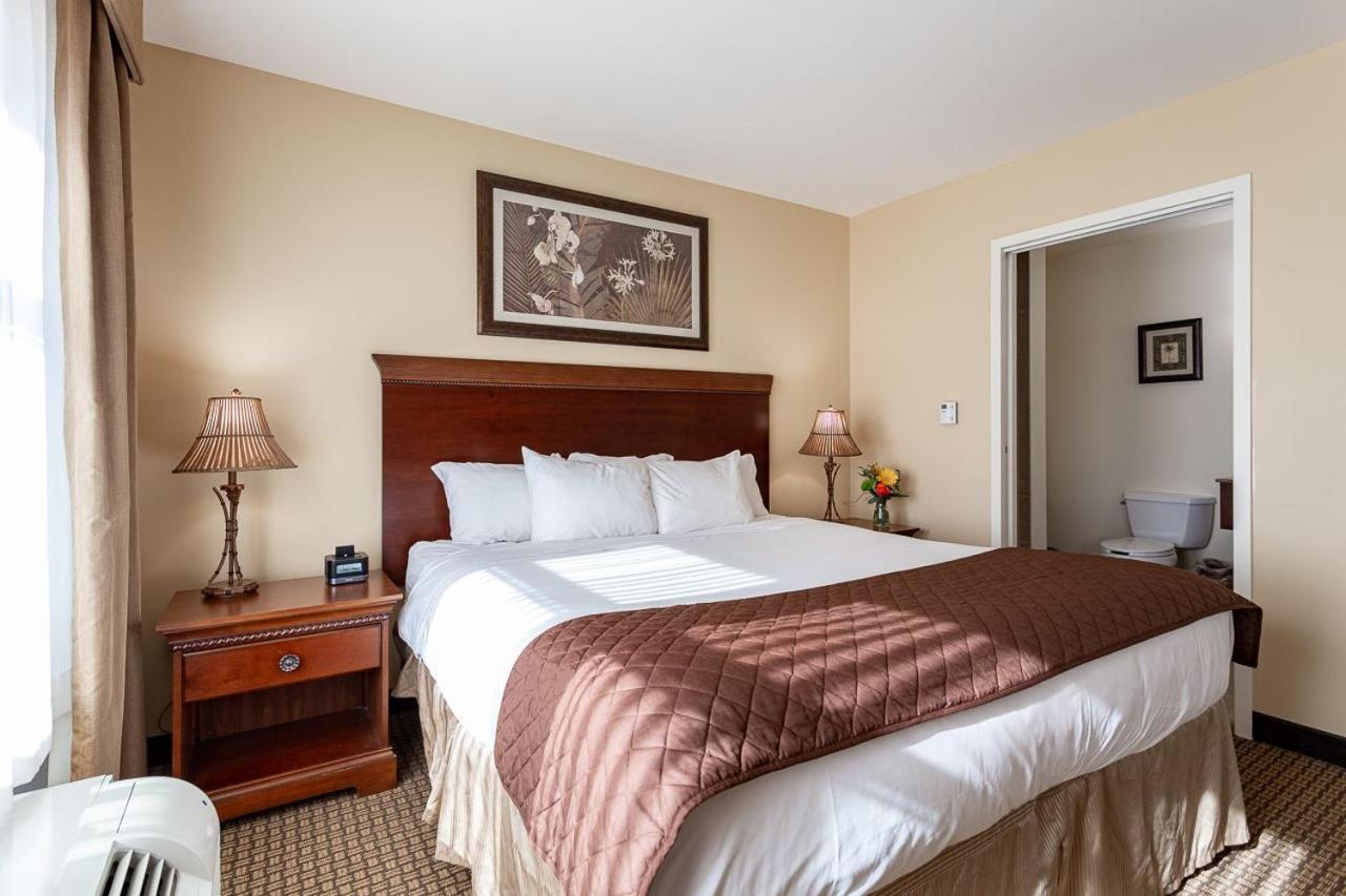 Jefferson Street Inn, A Member Of Radisson Individuals Уосо Экстерьер фото