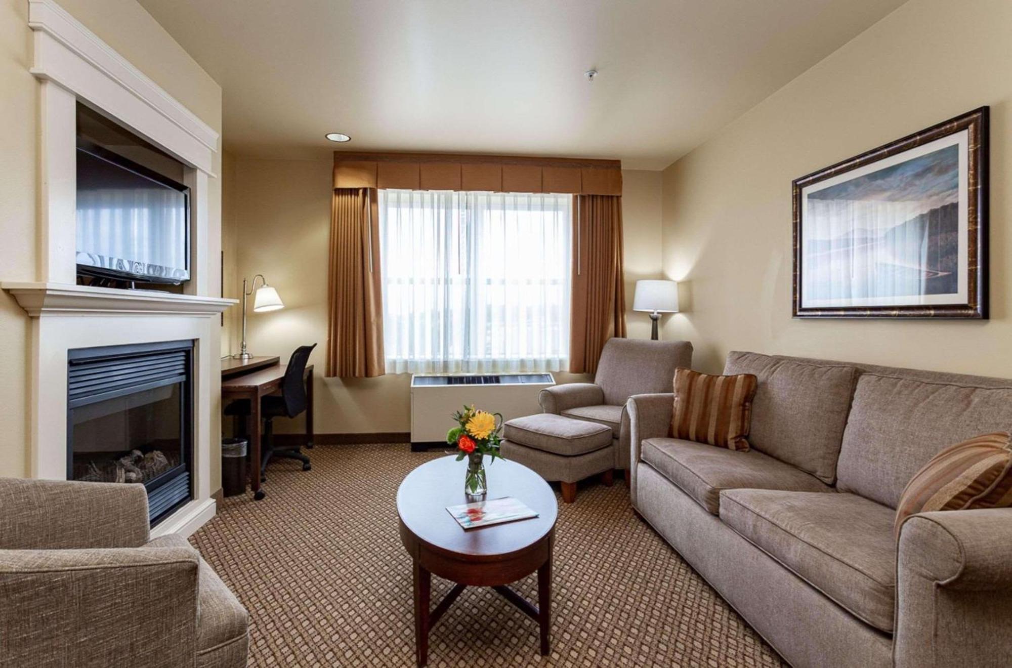 Jefferson Street Inn, A Member Of Radisson Individuals Уосо Экстерьер фото